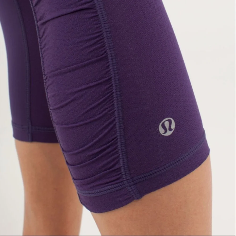 Lululemon Run: In The Sun Crop sz. 2 - Picture 4 of 9